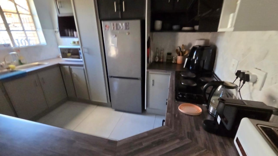 To Let 2 Bedroom Property for Rent in Dan Pienaar Free State